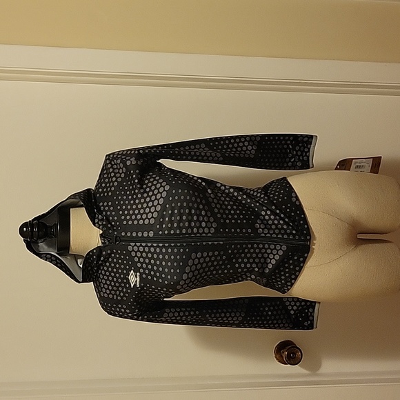NWT: umbro Girls Zipper Hoodie - Picture 6 of 12
